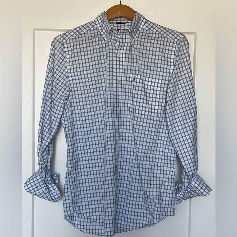 Nautica Men’s dress shirt